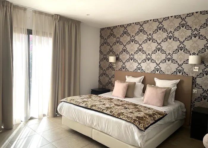 Les Bergeries 3* أجاكسيو